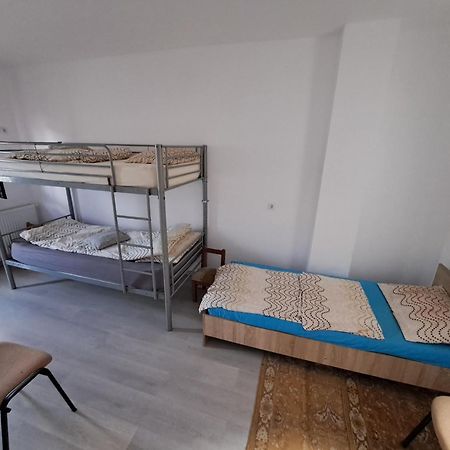 Casa Marvik Lejlighed Oradea Eksteriør billede